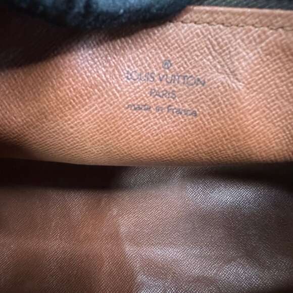 Authentic Louis Vuitton Monogram Papillon 30 Handbag - Picture 11 of 12